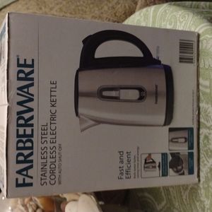 Farberware stainless steel cordless electric kettle